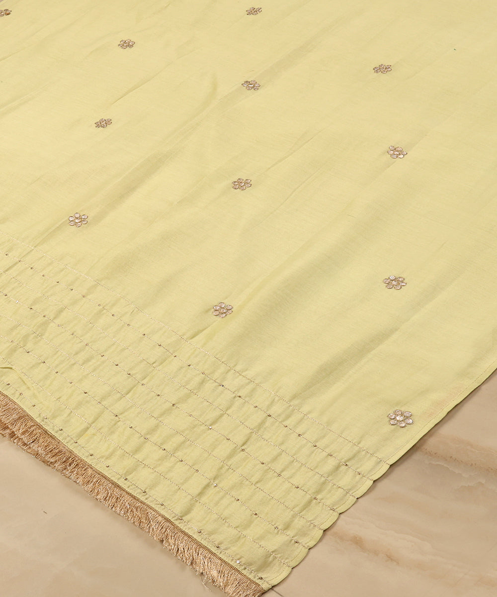 Lime_Green_Handloom_Chanderi_Silk_Dupatta_With_Gota_Floral_Booties_And_Kiran_Lace_WeaverStory_03