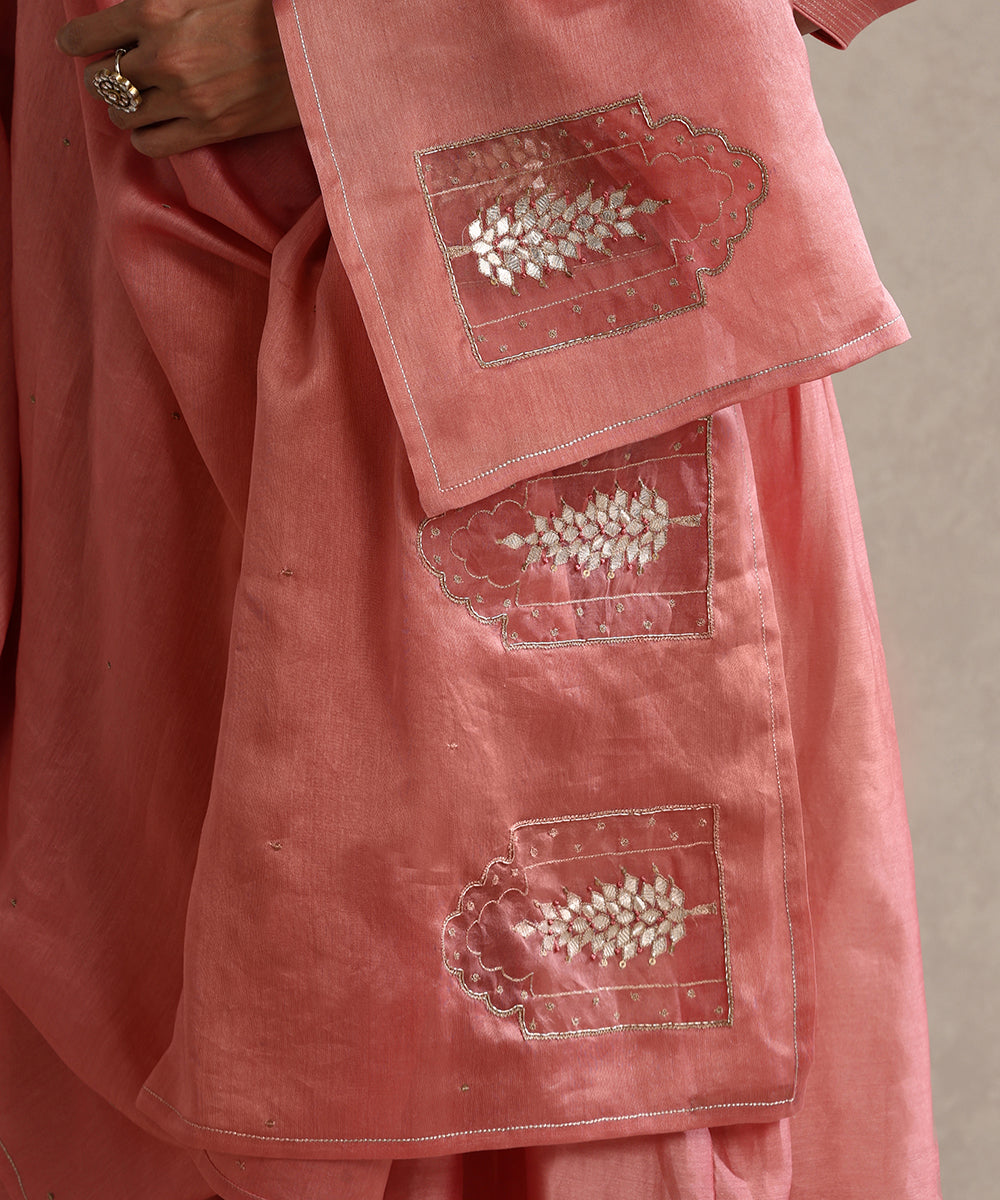 Peach_Hand_Emboirdered_Gota_Patti_Gatthere_Kurta_Set_WeaverStory_07