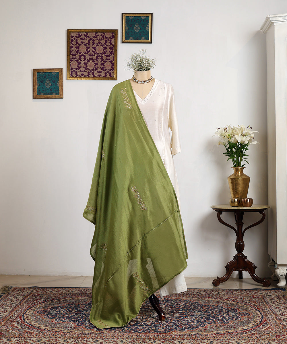 Pista_Green_Handloom_Chanderi_Dupatta_With_Allover_Boota_WeaverStory_01