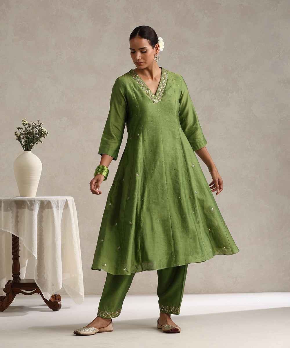 Green_Hand_Embroidered_Pure_Chanderi_Gota_Patti_Kurta_Set_WeaverStory_04