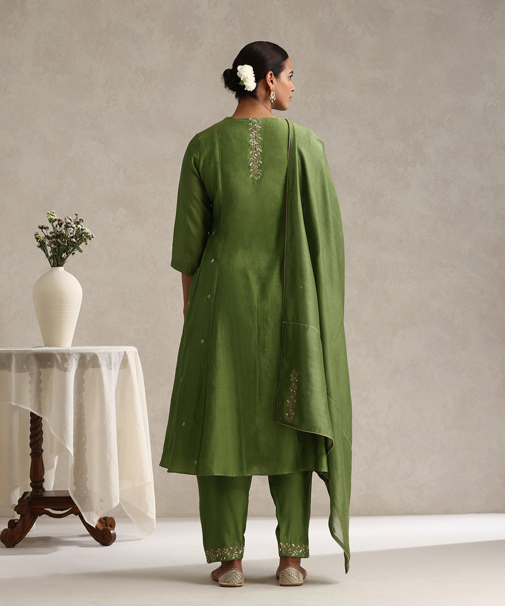 Green_Hand_Embroidered_Pure_Chanderi_Gota_Patti_Kurta_Set_WeaverStory_05