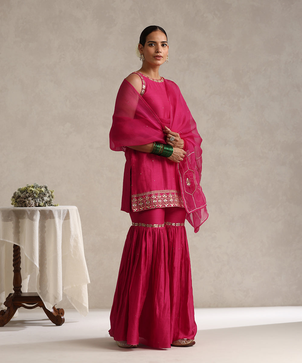 Fushia_Hand_Embroidered_Pure_Chanderi_Gharara_With_Short_Kurta_And_Dupatta_WeaverStory_03