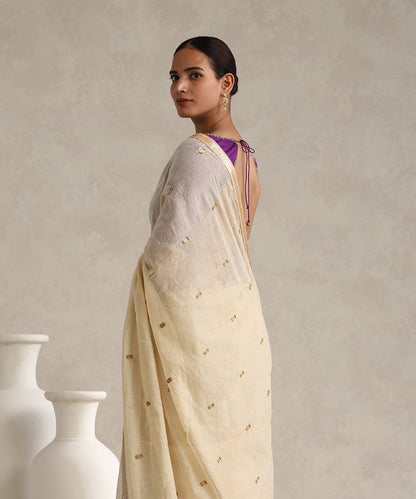 Off_White_Chanderi_Tissue_Saree_With_All_Over_Gota_Boota_WeaverStory_02