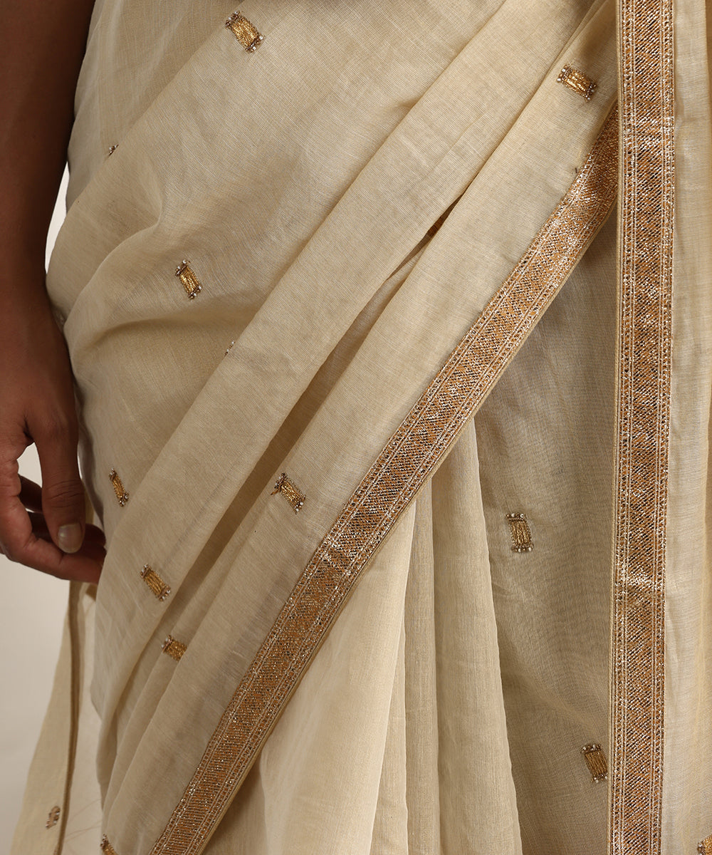 Off_White_Chanderi_Tissue_Saree_With_All_Over_Gota_Boota_WeaverStory_04