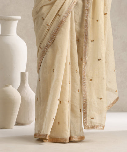 Off_White_Chanderi_Tissue_Saree_With_All_Over_Gota_Boota_WeaverStory_05