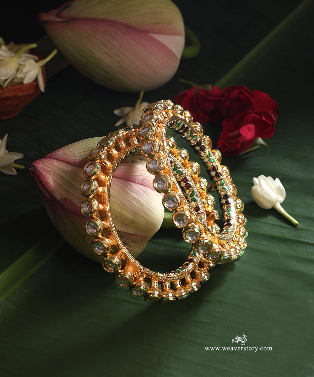 Shireen_Handcrafted_Gold_Plated_Alloy_Bangles_Set_WeaverStory_01