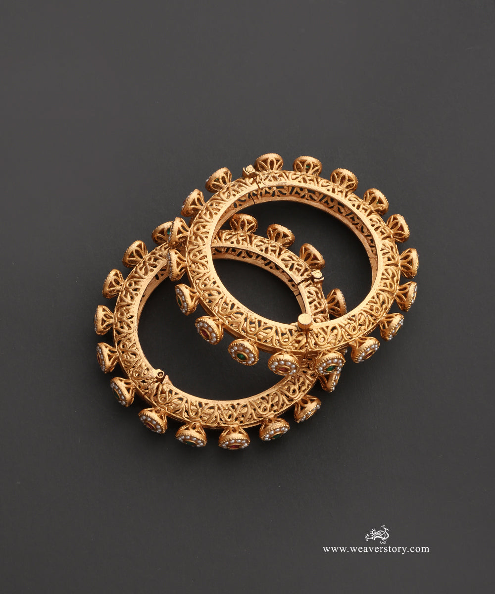 Abeer Handcrafted Gold Plated Alloy Bangles Set