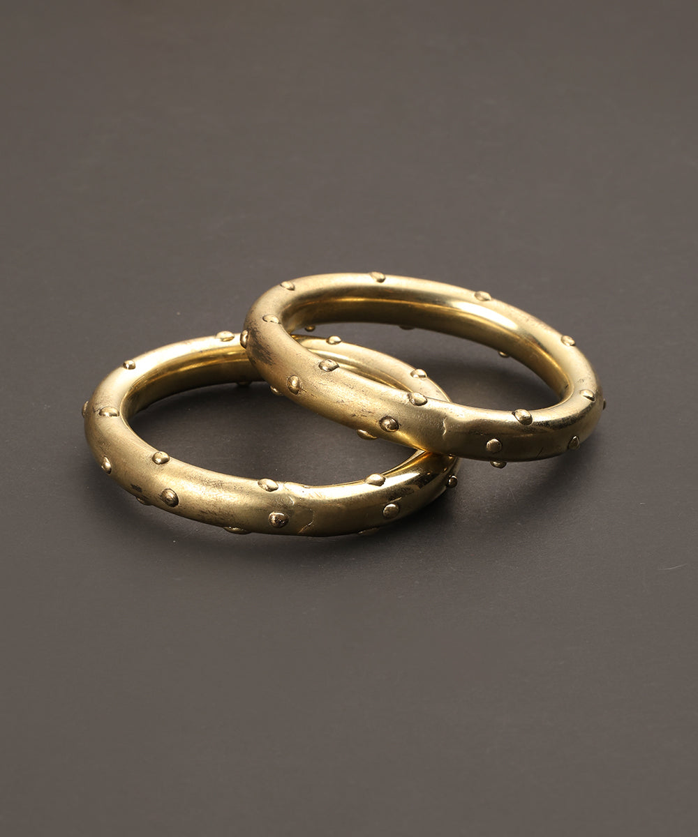 Kanayat_Handcrafted_Alloy_Bangles_WeaverStory_02