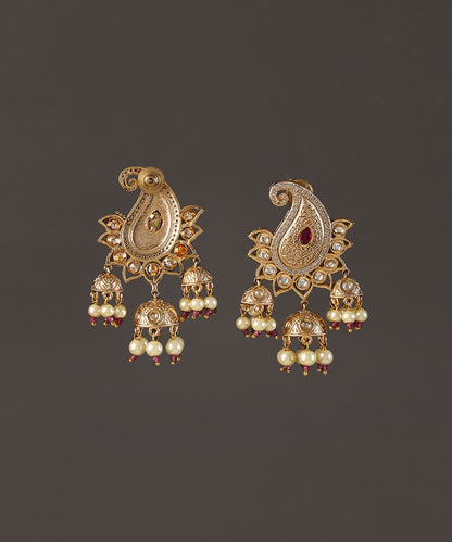 Zariya_Handcrafted_Paisley_Motif_Alloy_Gold_Plated_Earrings_With_Semi_Precious_Stones_And_Pearls_WeaverStory_03