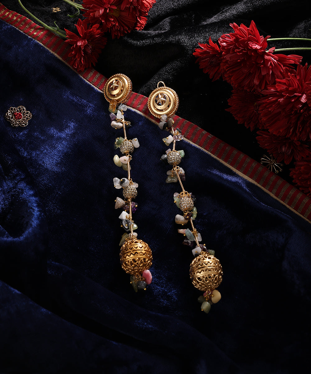 Samaira_Handcrafted_Alloy_Gold_Plated_Earrings_WeaverStory_01