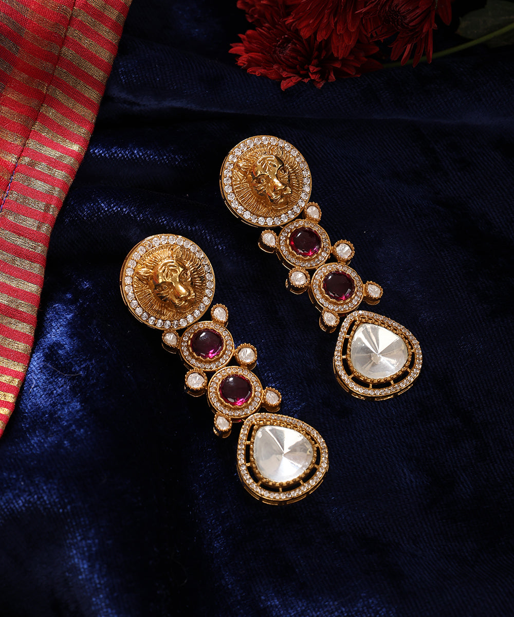 Sameera_Handcrafted_Alloy_Gold_Plated_Earrings_With_Semi_Precious_Stones_WeaverStory_01