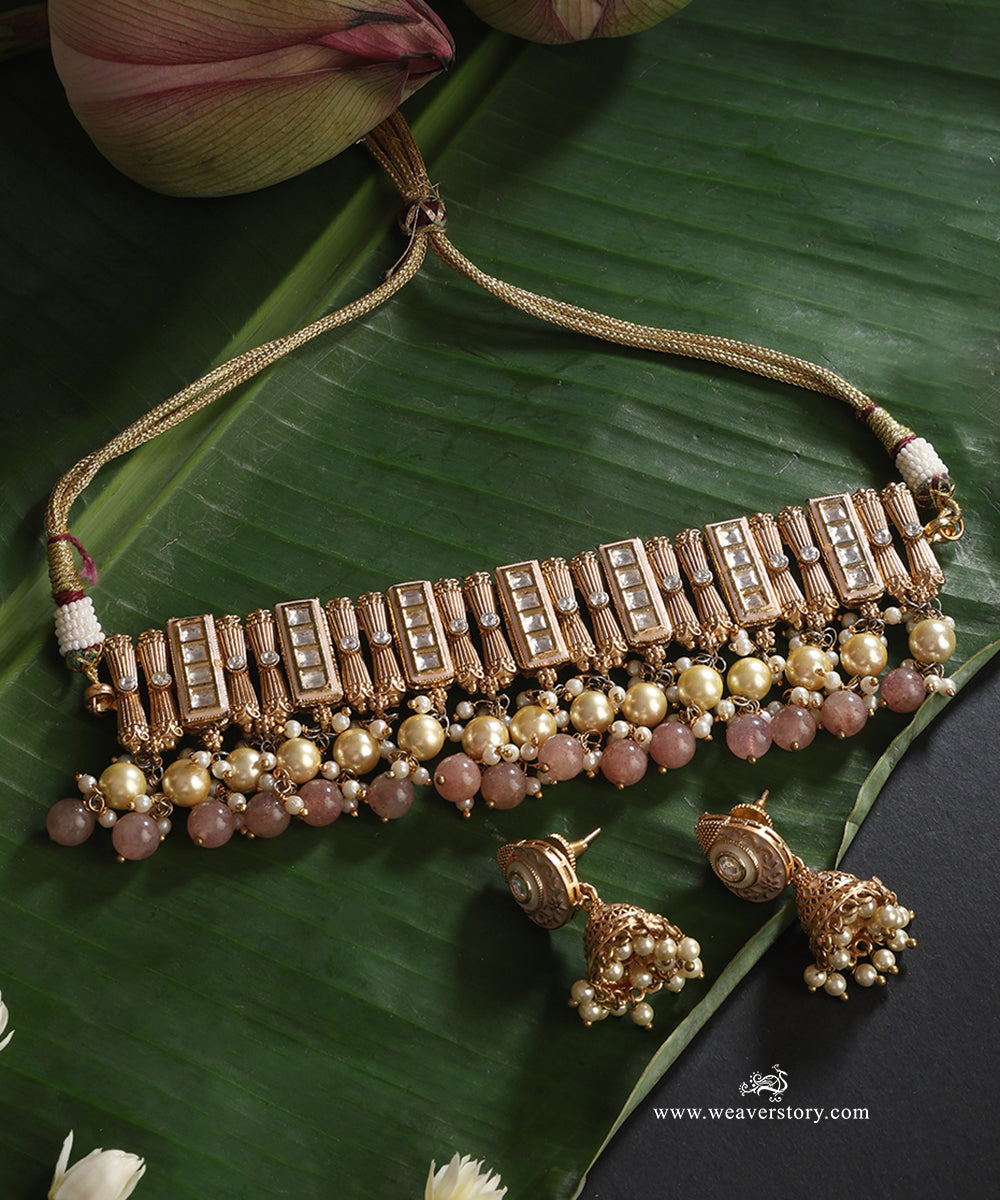 Roohi_Handcrafted_Alloy_Necklace_Set_With_Gold_Plating_WeaverStory_01