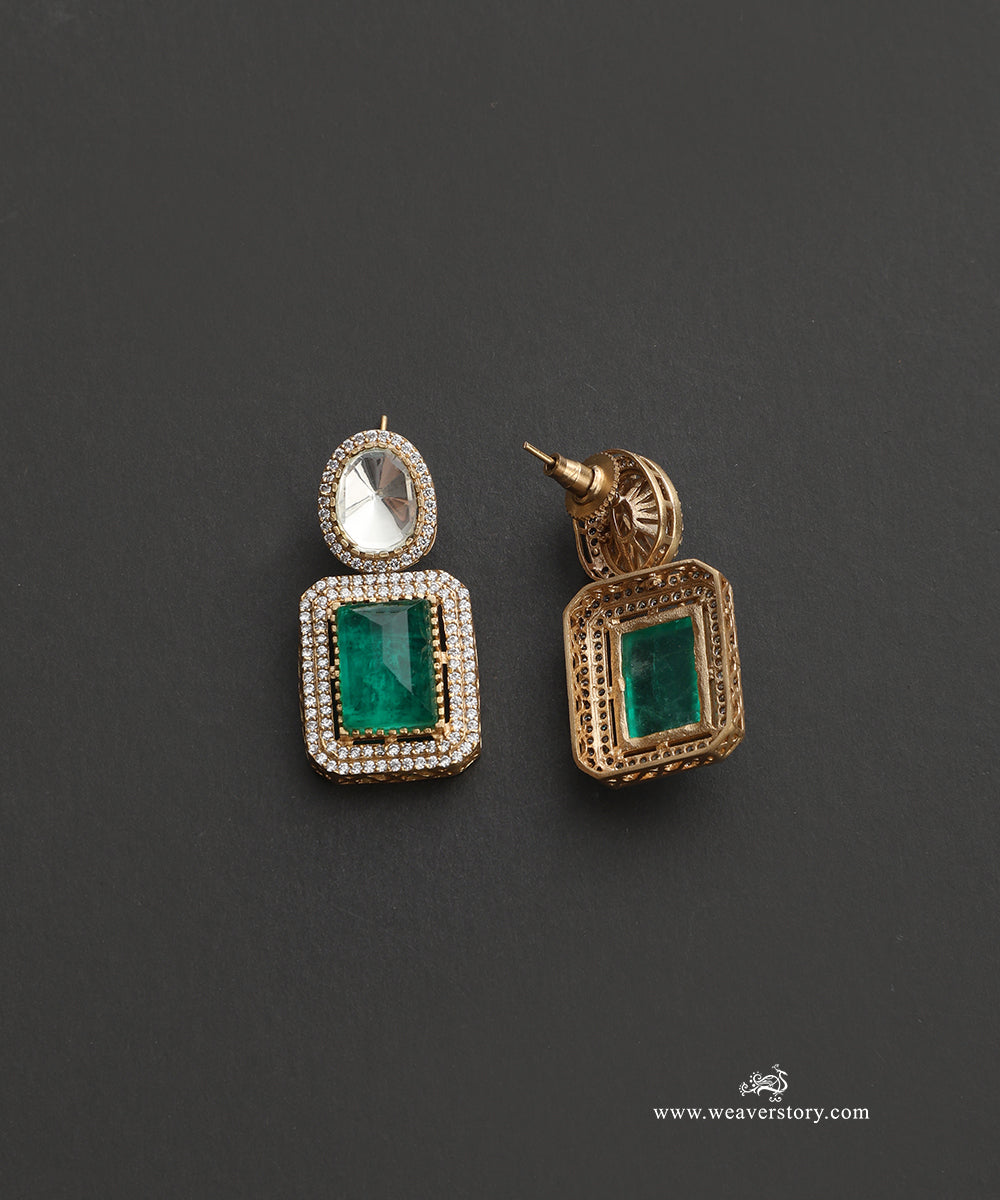 Sehar_Handcrafted_Alloy_Necklace_Set_With_Gold_Plating_WeaverStory_03