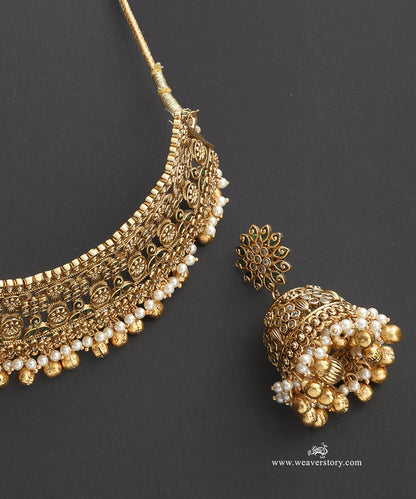 Inaya_Handcrafted_Alloy_Necklace_Set_With_Gold_Plating_WeaverStory_04