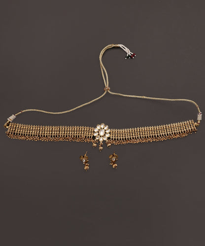 Kamia_Handcrafted_Alloy_Gold_Plated_Choker_Necklace_Set_With_Floral_Centrepiece_And_Semi_Precious_Stones_WeaverStory_02