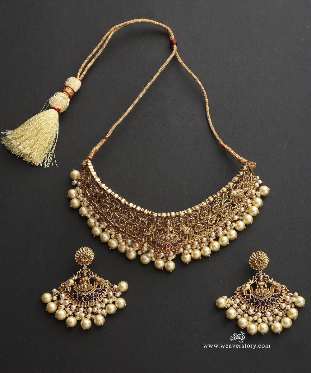 Zoya_Handcrafted_Alloy_Necklace_Set_With_Gold_Plating_WeaverStory_02