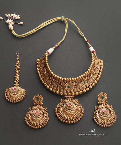 Mehar_Handcrafted_Alloy_Necklace_Set_With_Earrings_And_Teeka_With_Gold_Plating_WeaverStory_02