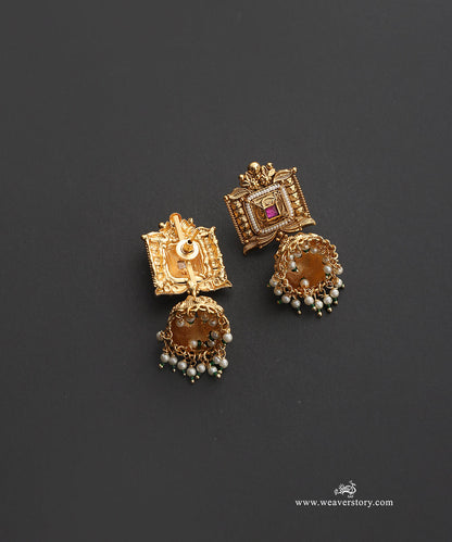 Mahira_Handcrafted_Alloy_Necklace_Set_With_Earrings_And_Teeka_With_Gold_Plating_WeaverStory_03