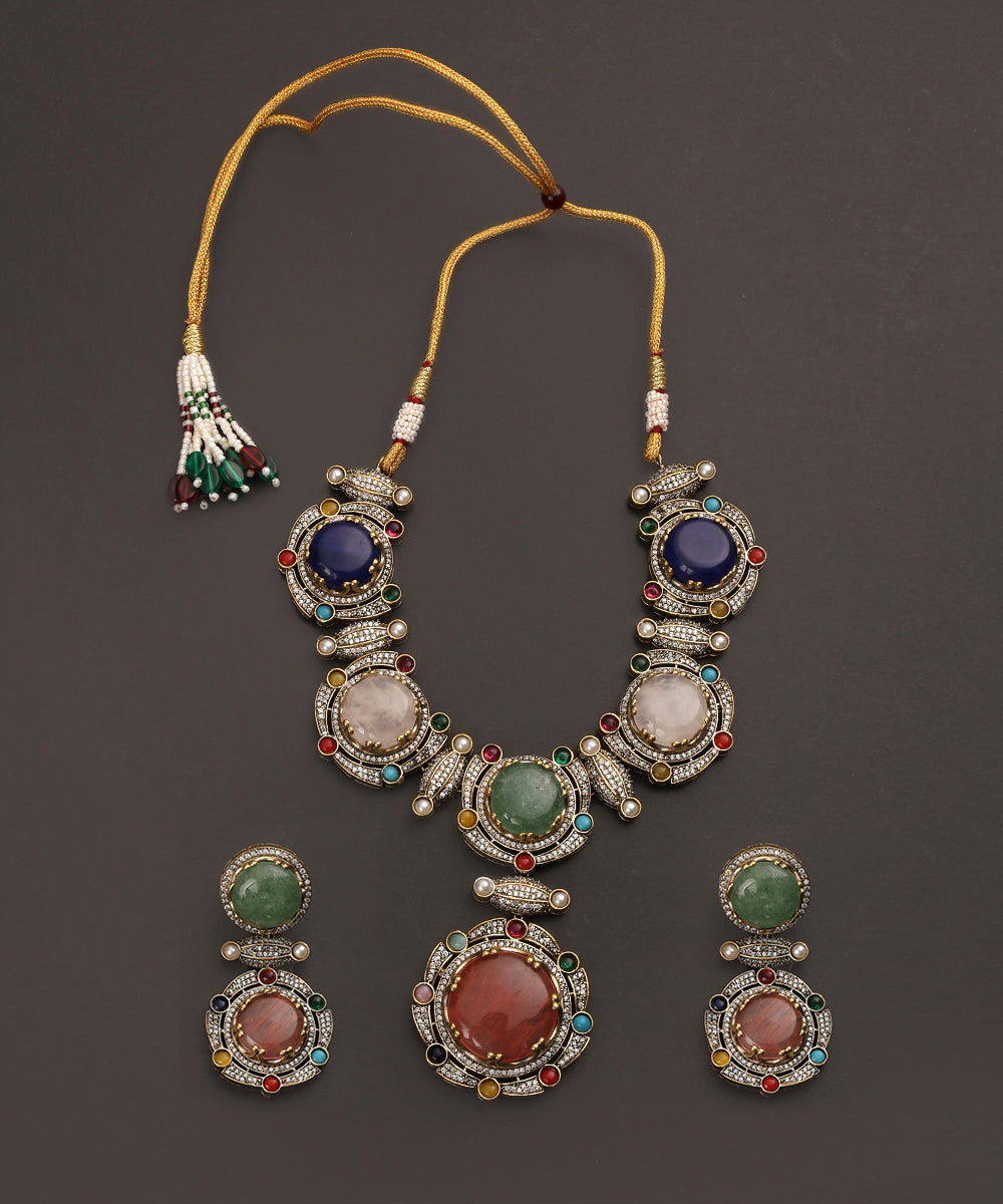 Viana_Handcrafted_Alloy_Gold_Plated_Necklace_With_Colourful_Semi_Precious_Stones_WeaverStory_02