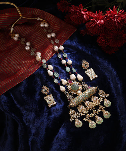 Huma_Handcrafted_Alloy_Gold_Plated_Necklace_Set_With_Pearls_And_Semi_Pecious_Stones_WeaverStory_01
