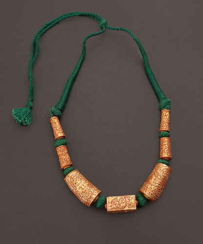 Hira_Handcrafted_Alloy_Gold_Plated_Necklace_WeaverStory_02