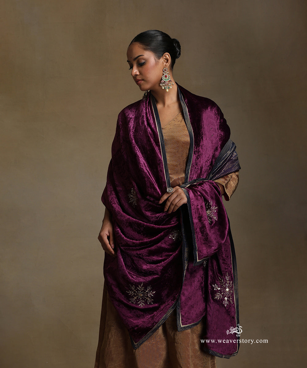 Plum_Hand_Embroidered_Silk_Velvet_Doshala_With_Contrast_Chanderi_Tissue_Border_WeaverStory_01