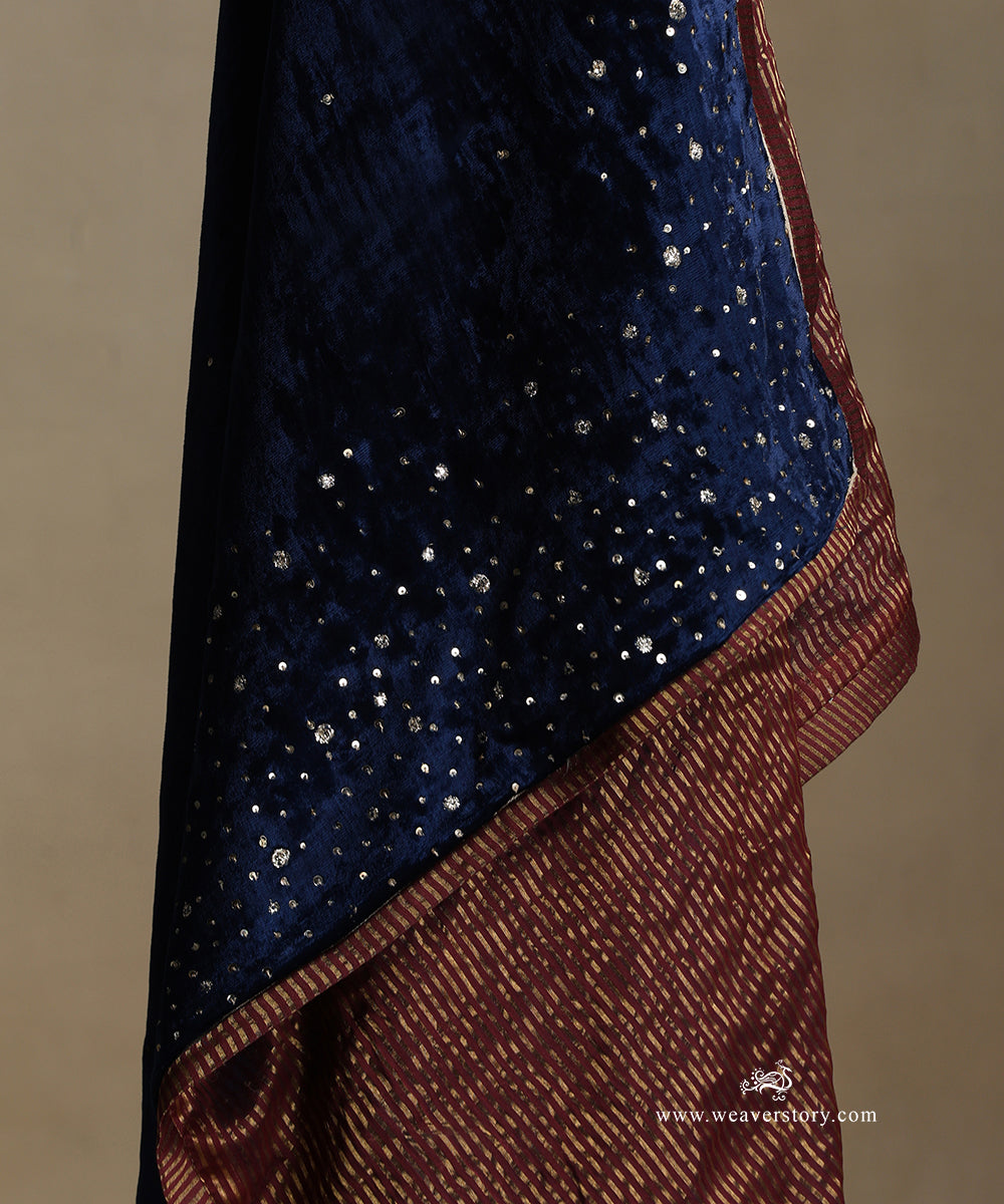 Blue_Hand_Embroidered_Silk_Velvet_Doshala_With_Contrast_Chanderi_Tissue_Border_WeaverStory_05