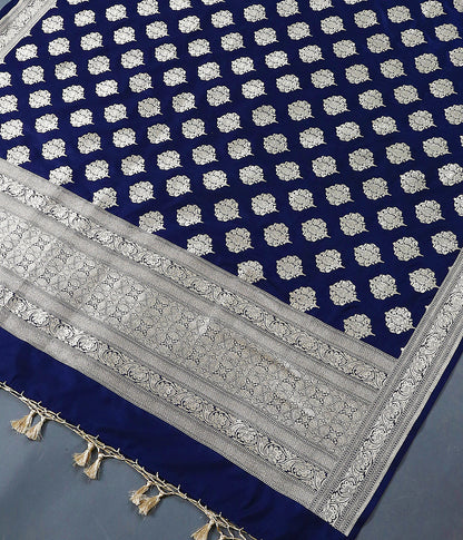 Navy_Blue_Silk_Dupatta,_with_Leaf_Motif_and_Floral_Border_WeaverStory_05