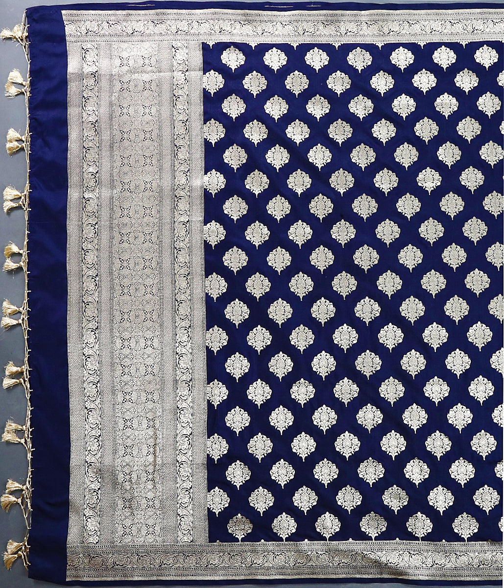 Navy_Blue_Silk_Dupatta,_with_Leaf_Motif_and_Floral_Border_WeaverStory_02