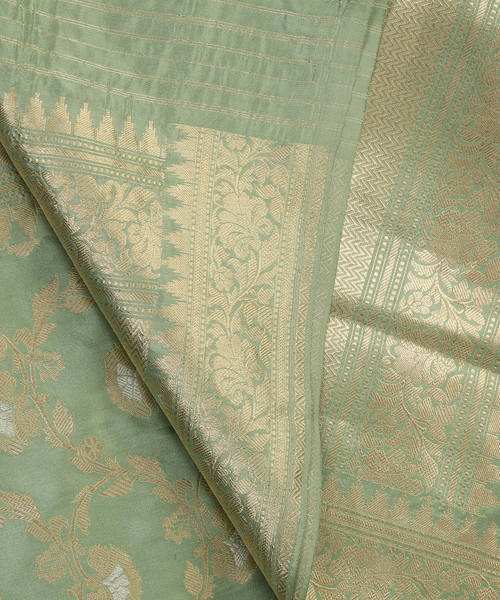 Pistachio_Green_Pure_Katan_Silk_Banarasi_Dupatta_With_Sona_Rupa_Jaal_WeaverStory04