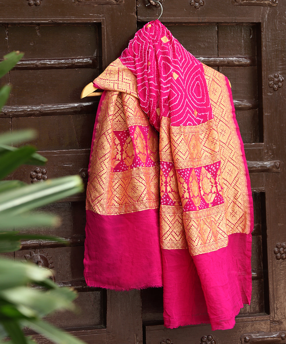 Hot_Pink_Handloom_Pure_Georgette_Banarasi_Bandhej_Dupatta_With_Square_Boota_WeaverStory_01