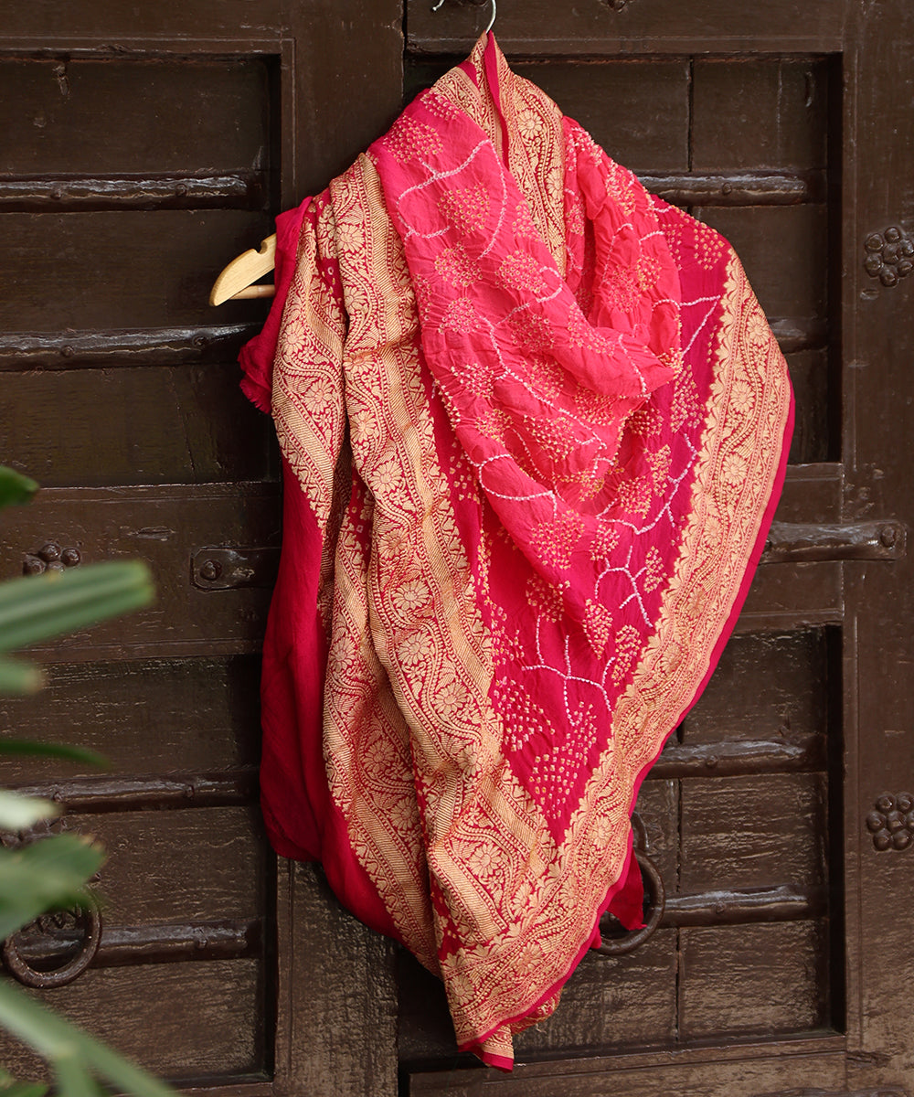 Handloom_Pink_Pure_Georgette_Banarasi_Bandhej_Dupatta_With_Peepal_Patti_WeaverStory_01