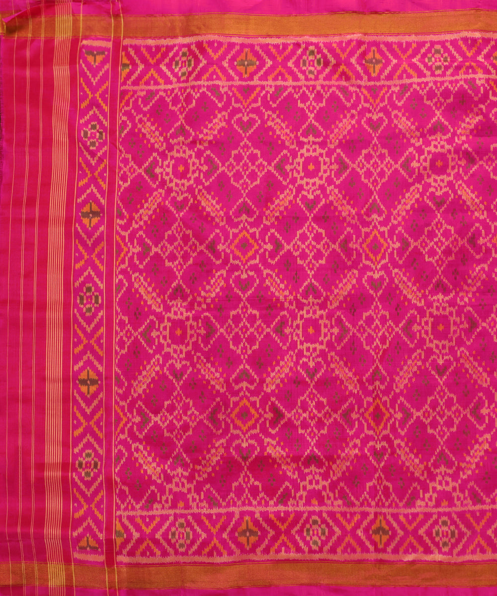 Magenta_Handloom_Pure_Mulberry_Silk_Ikat_Patola_Dupatta_WeaverStory_02