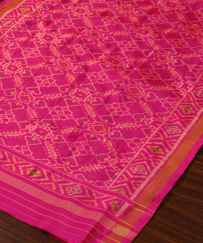 Magenta_Handloom_Pure_Mulberry_Silk_Ikat_Patola_Dupatta_WeaverStory_03