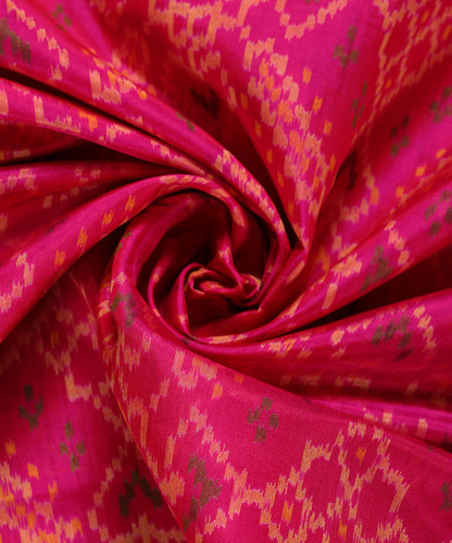 Magenta_Handloom_Pure_Mulberry_Silk_Ikat_Patola_Dupatta_WeaverStory_05