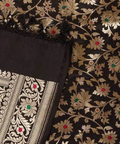 Handloom_Black_Pure_Katan_Silk_Banarasi_Dupatta_With_Floral_Jaal_And_Green_And_Pink_Meena_WeaverStory_04