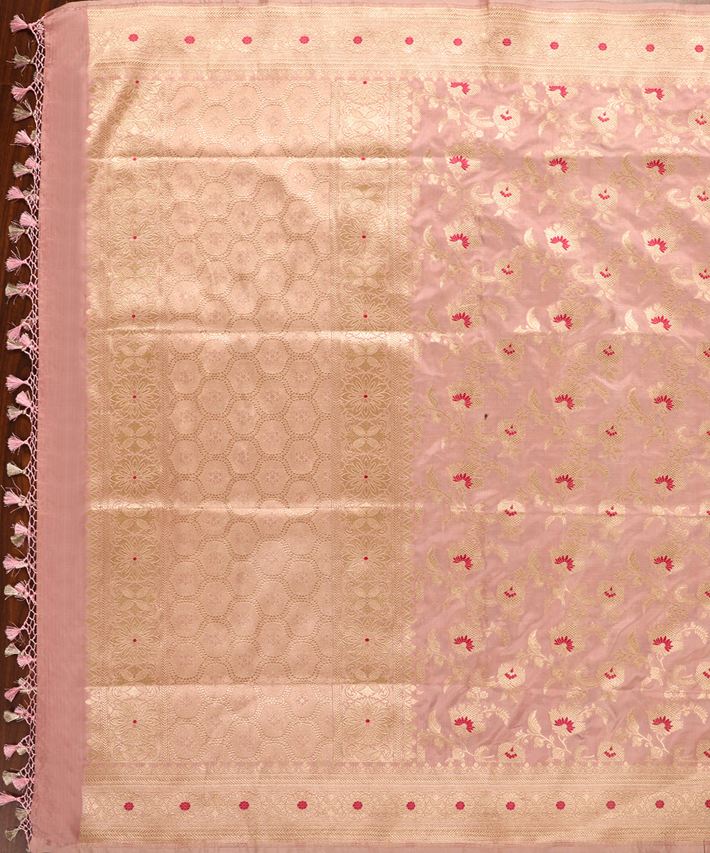 Handloom_Blush_Pink_Pure_Katan_Silk_Banarasi_Dupatta_With_Floral_Jaal_And_Pink_Meena_WeaverStory_02