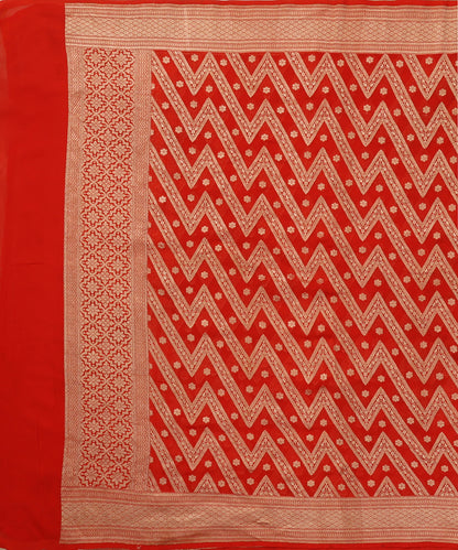 Red_Handloom_Pure_Banarasi_Georgette_Dupatta_With_Chevron_Motif_WeaverStory_02
