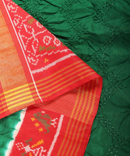 Green_And_Red_Handloom_Pure_Mulberry_Silk_Bandhej_Patola_Dupatta_WeaverStory_04