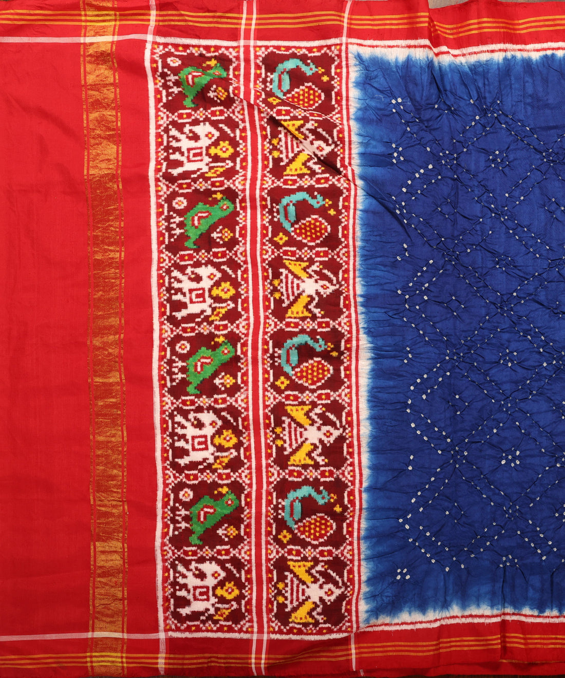 Blue_And_Red_Handloom_Pure_Mulberry_Silk_Bandhej_Patan_Patola_Dupatta_WeaverStory_02