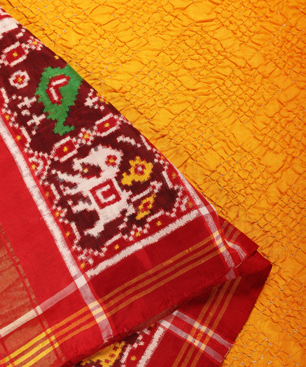 Yellow_And_Red_Handloom_Pure_Mulberry_Silk_Bandhej_Patan_Patola_Dupatta_WeaverStory_04