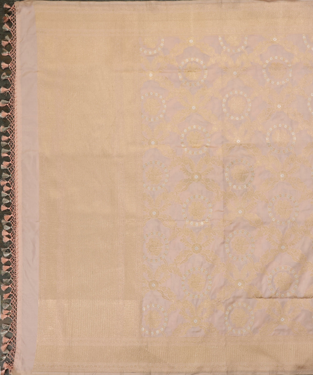 Handloom_Soft_Pink_Pure_Katan_Silk_Cutwork_Banarasi_Dupatta_With_Gold_And_Silver_Jaal_WeaverStory_02