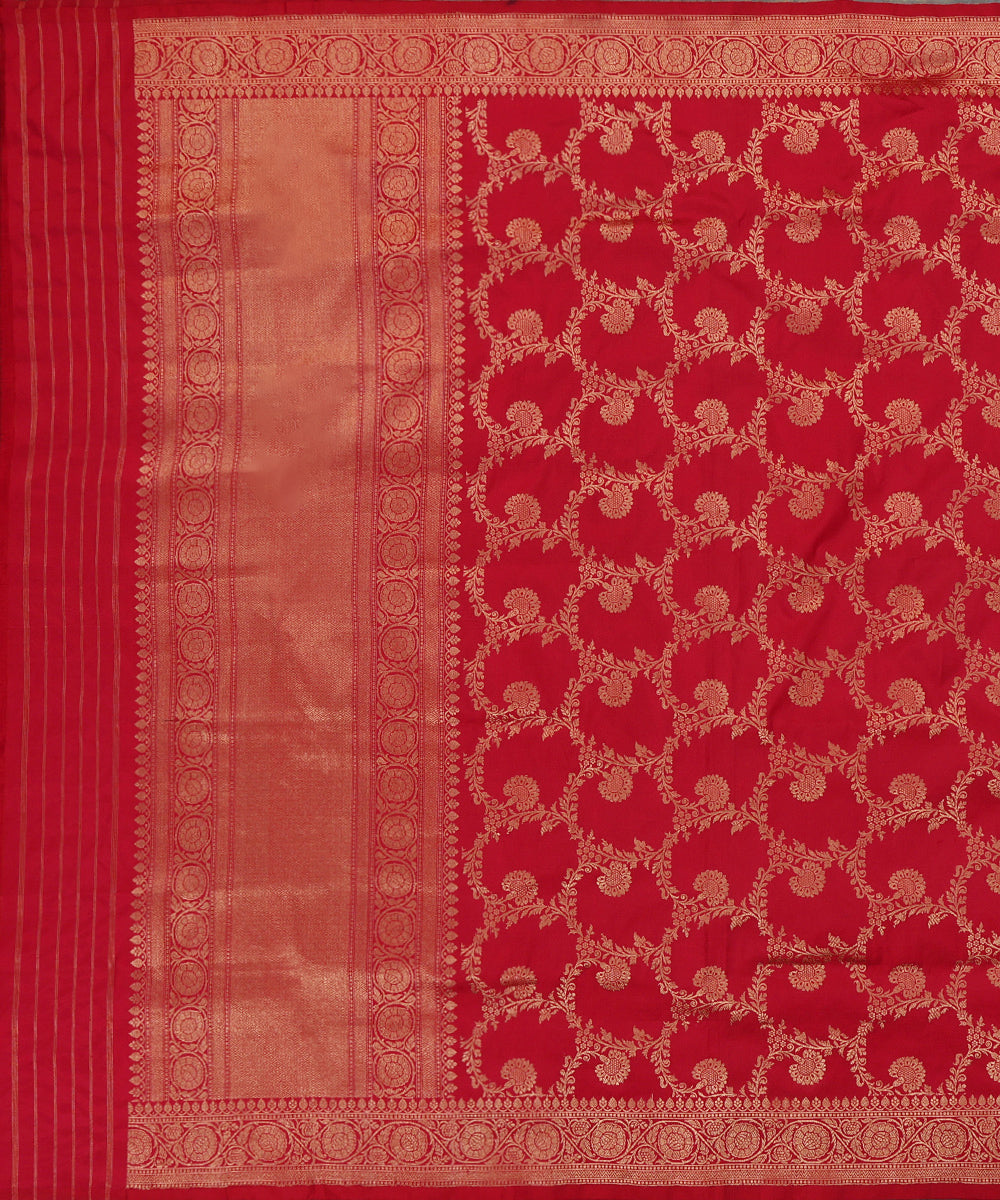 Handloom_Red_And_Pink_Pure_Katan_Silk_Banarasi_Dupatta_With_Floral_Jaal_WeaverStory_02