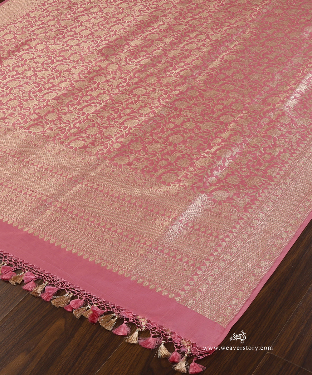 Handloom_Baby_Pink_Pure_Katan_Silk_Kimkhab_Shikargah_Banarasi_Dupatta_WeaverStory_03