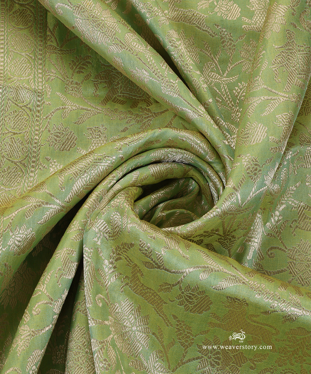 Handloom_Lemon_Green_Pure_Katan_Silk_Kimkhab_Shikargah_Banarasi_Dupatta_WeaverStory_05