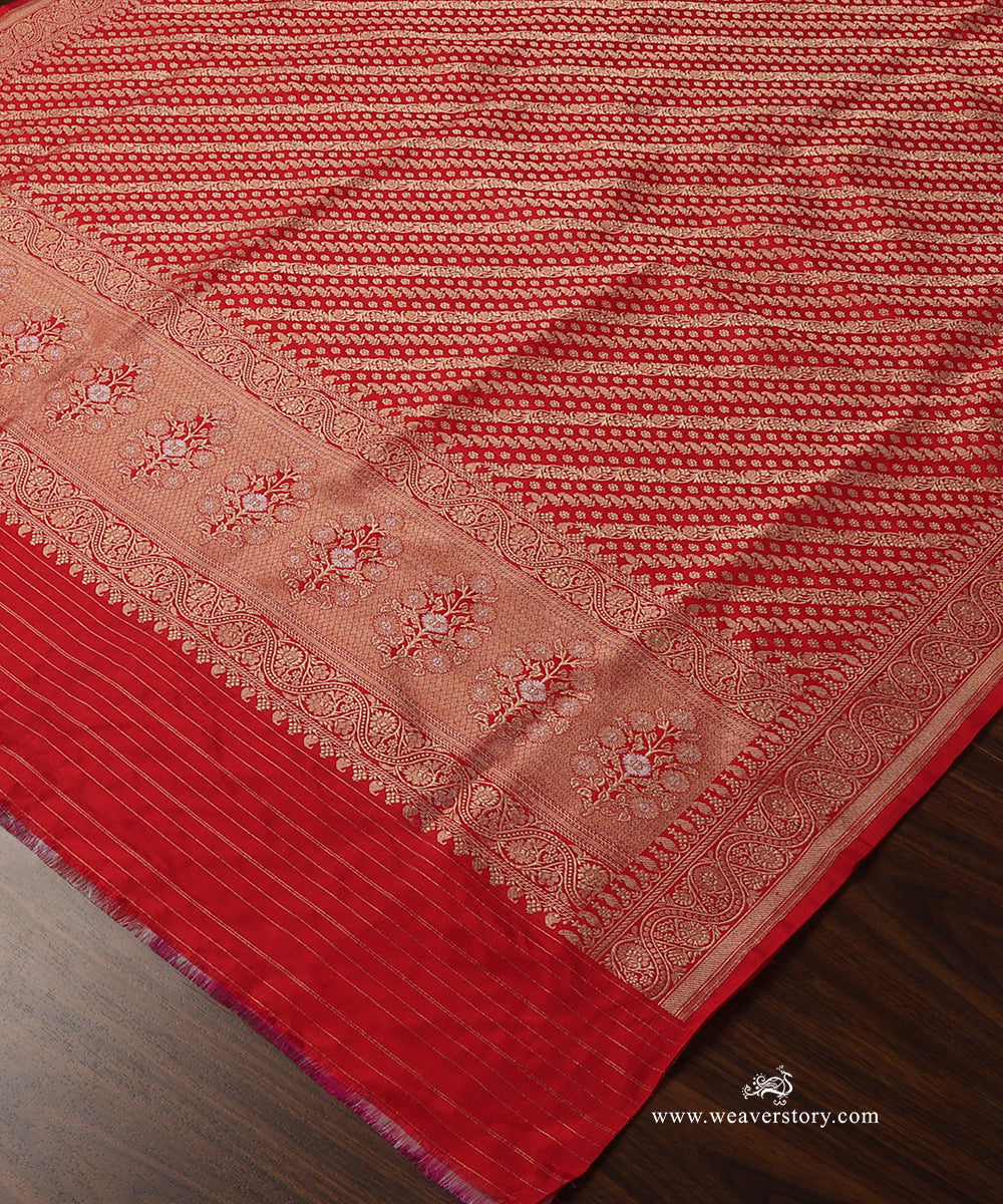 Red_Handloom_Pure_Katan_Silk_Banarasi_Dupatta_With_Gold_Zari_Aadi_Jaal_WeaverStory_03