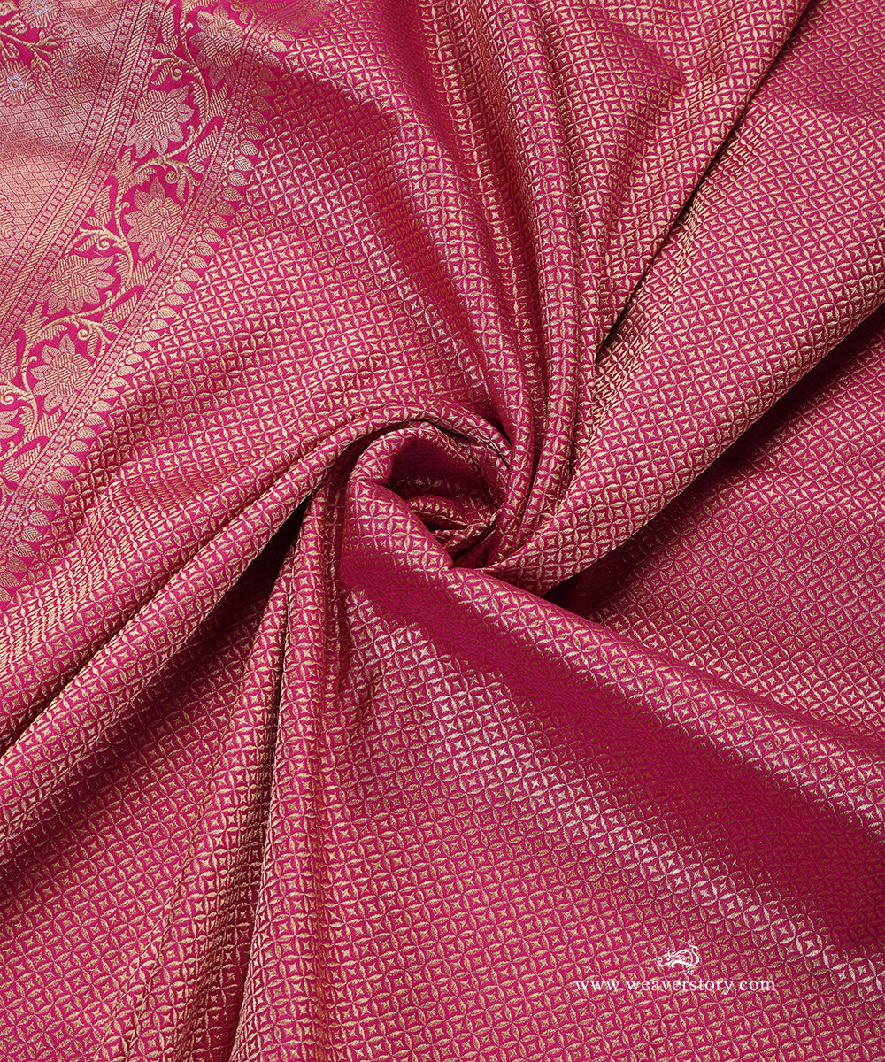 Handloom_Hot_Pink_Pure_Katan_Silk_Banarasi_Kimkhab_Dupatta_With_Floral_Border_WeaverStory_05