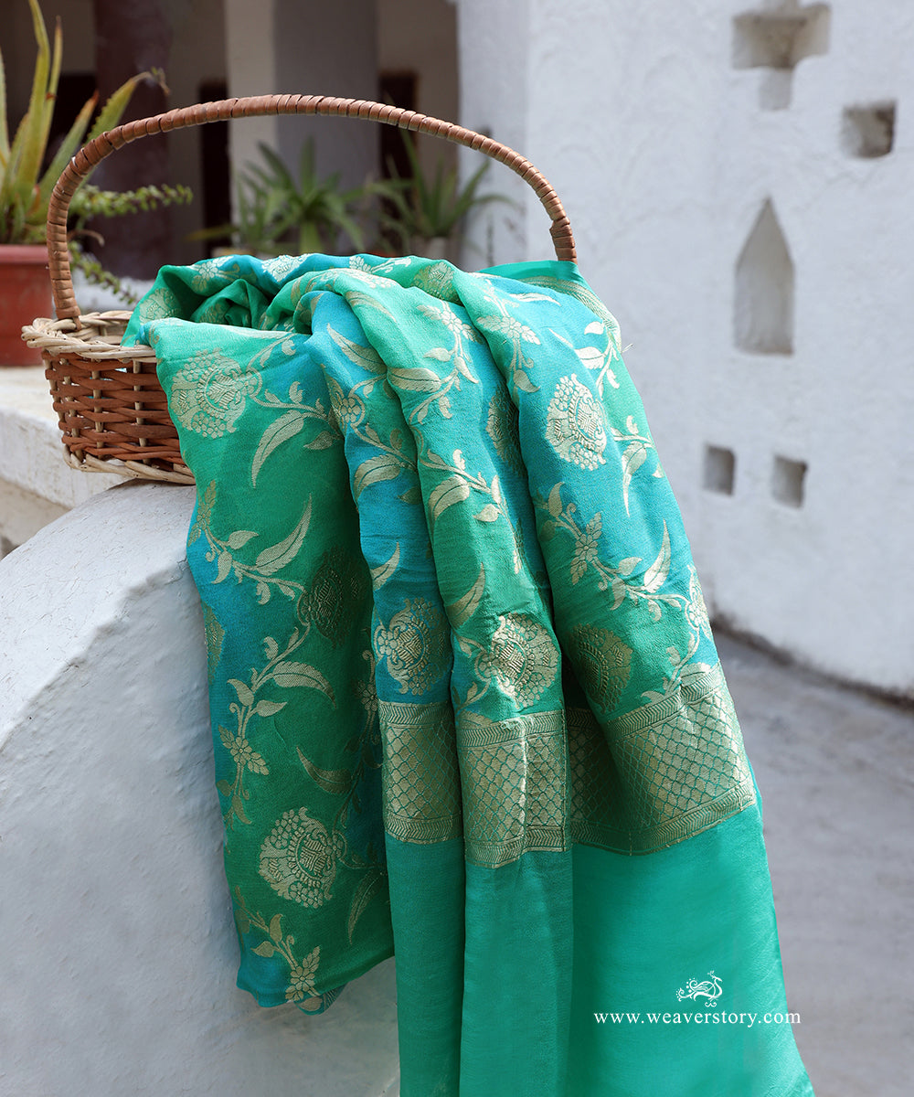 Handloom_Green_And_Blue_Pure_Georgette_Banarasi_Rangkat_Dupatta_With_Gold_Zari_Floral_Jaal_WeaverStory_01