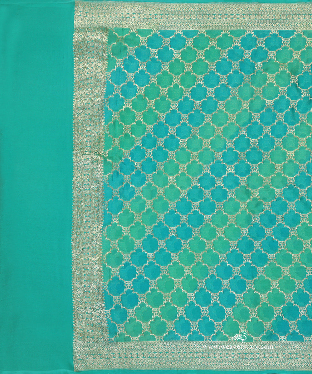 Handloom_Green_And_Blue_Pure_Georgette_Banarasi_Rangkat_Dupatta_With_Gold_Zari_Diamond_Jaal_WeaverStory_02