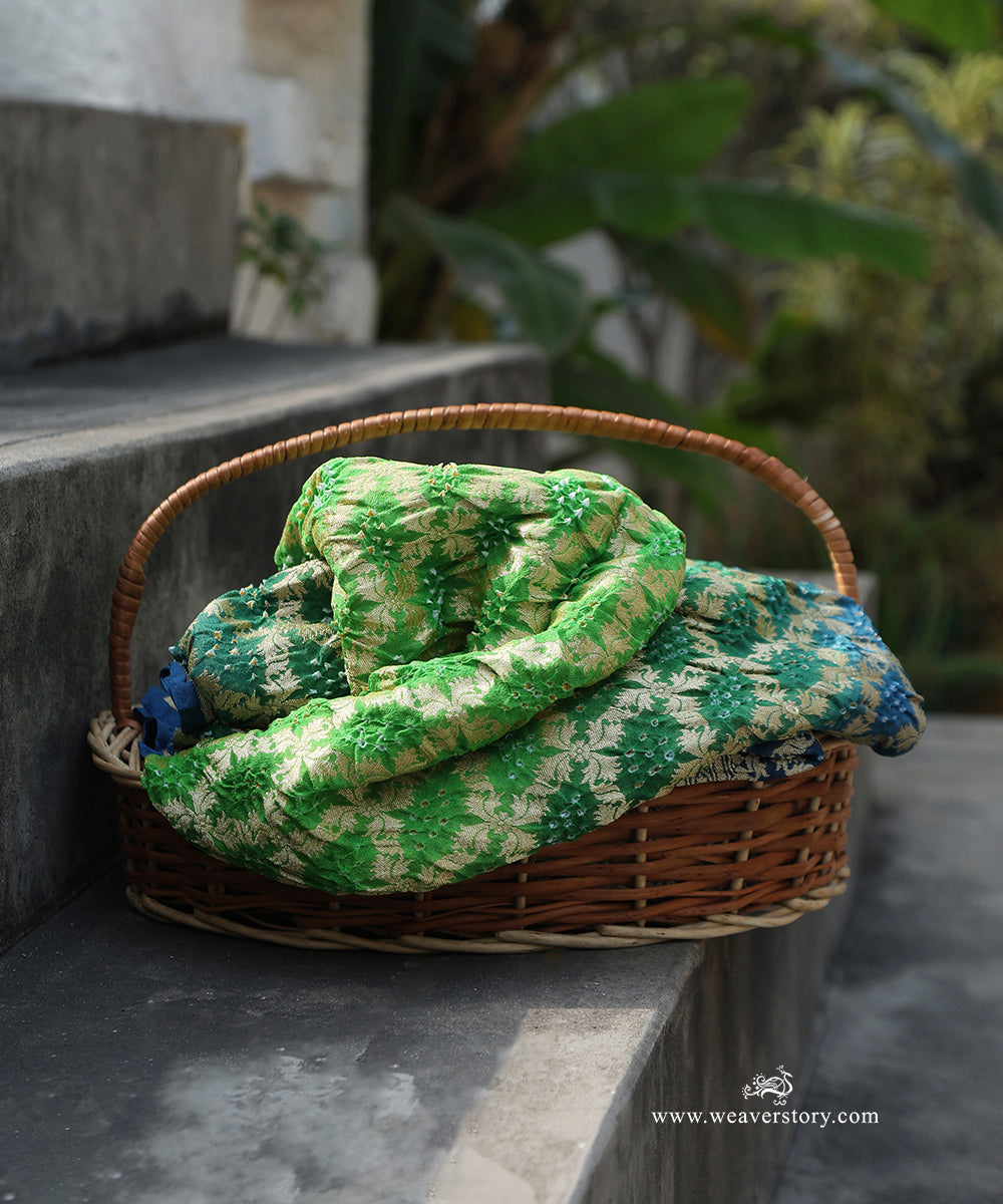 Handloom_Parrot_Green_And_Teal_Ombre_Dyed_Pure_Georgette_Banarasi_Bandhej_Dupatta_WeaverStory_01